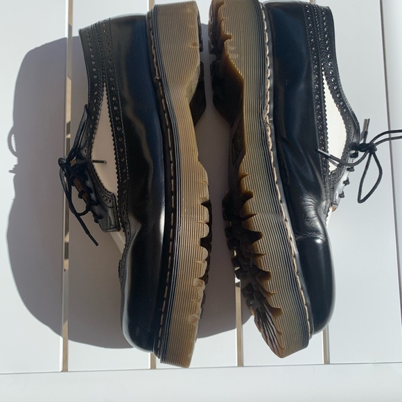Vintage Dr. Martens black white leather wingtip Brogue Oxfords size 11 - Picture 15 of 16